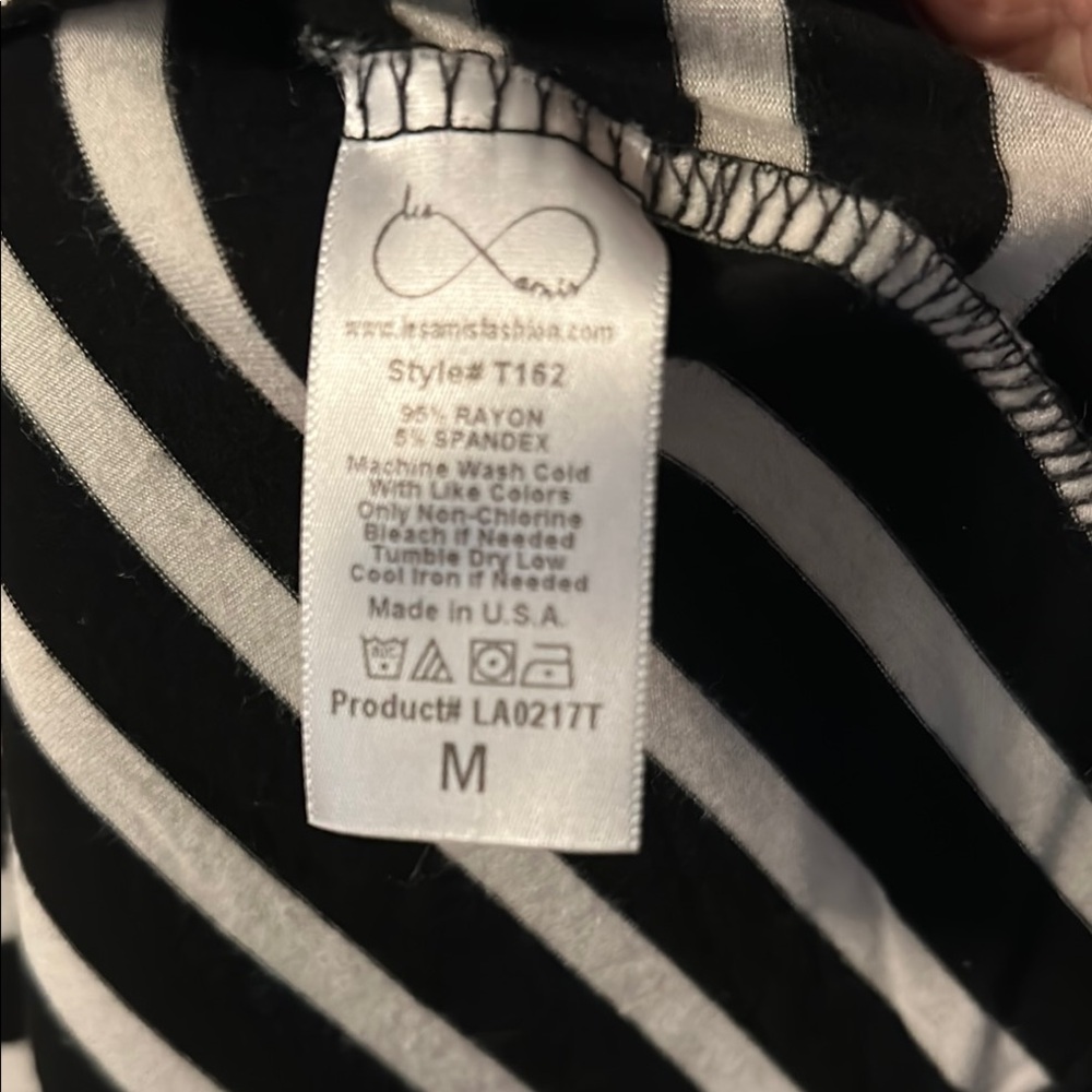 Les Amis Black and White Asymmetrical Top - Picture 7 of 11